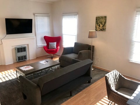 Floor plan for 1 bed, 1 bath, 668 sqft